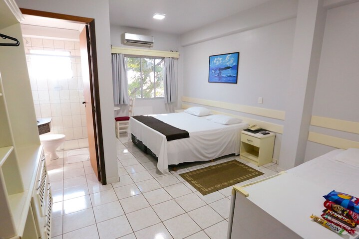 Room 21 of 40