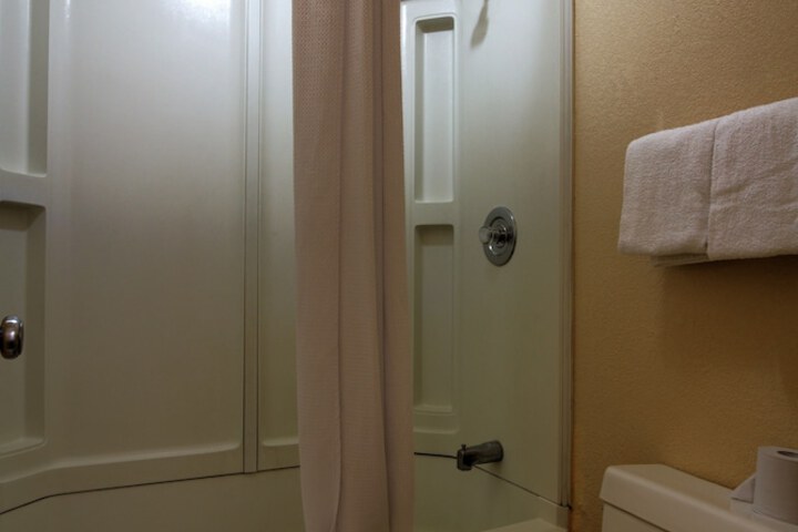 Room 22 of 25