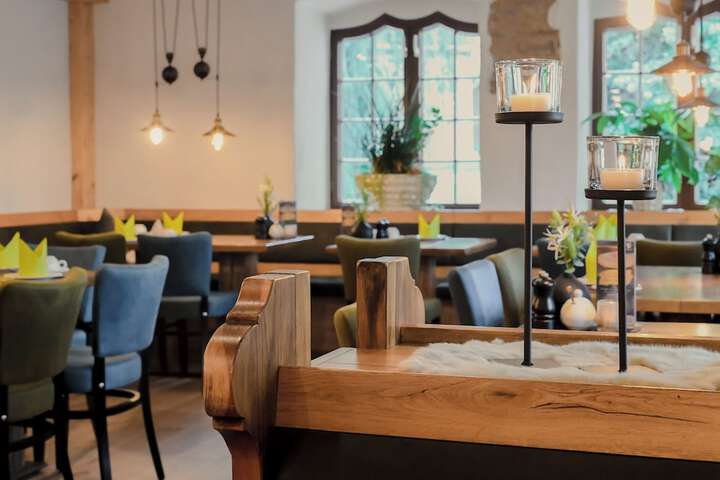 Breakfast/Coffee Service 103 of 153