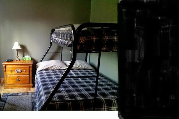 Room 7 of 16