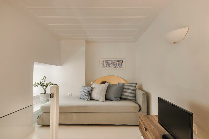 Room 13 of 29