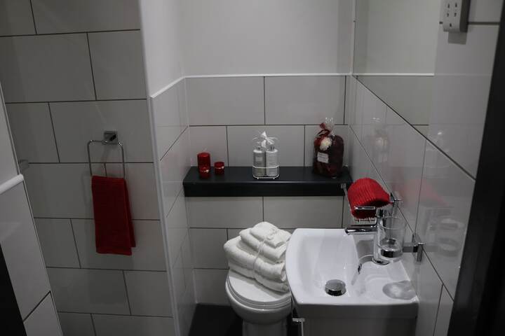 Room 7 of 70