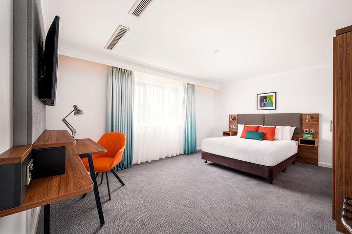Room 26 of 131