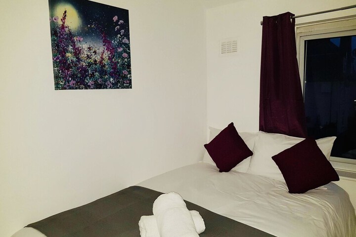 Room 35 of 68