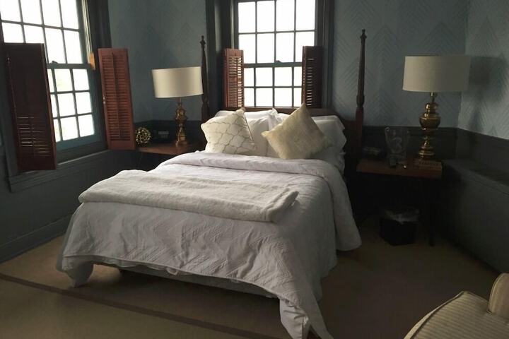 Room 29 of 42