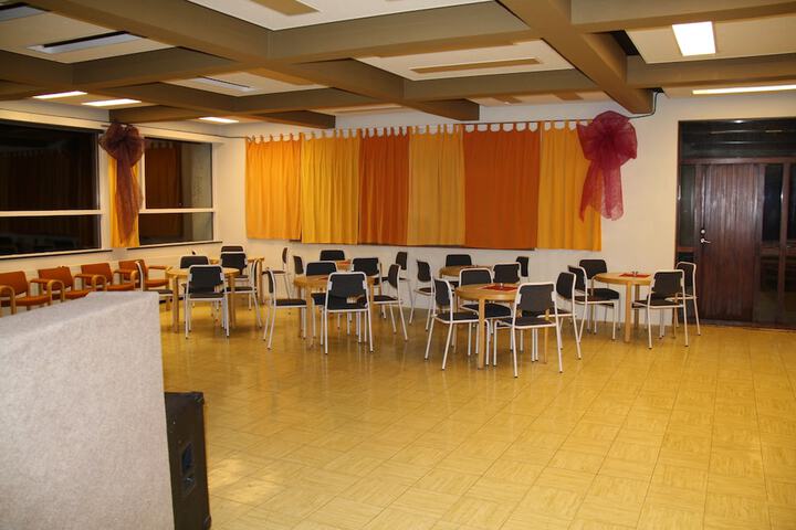 Lounge 48 of 65