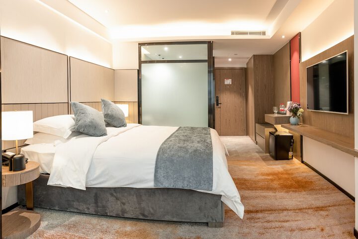 Room 9 of 41