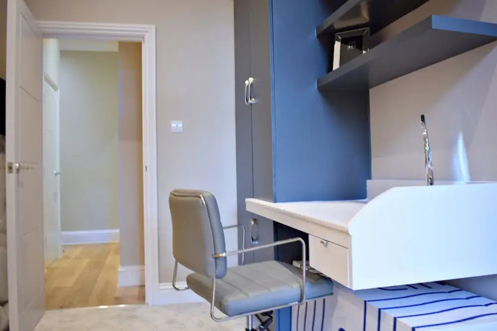 Modern 2 Bedroom Flat Central to Wimbledon
