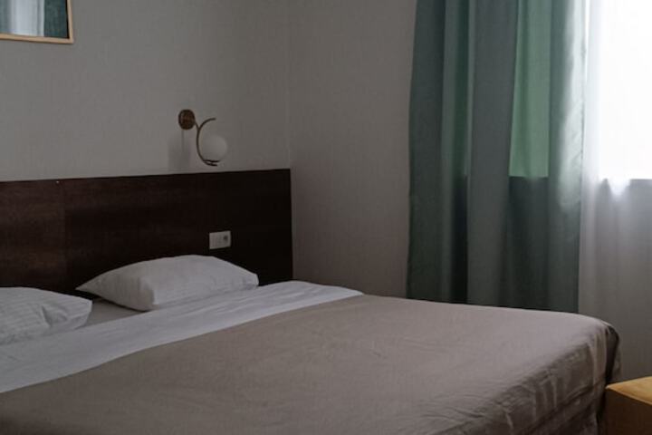 Room 21 of 68