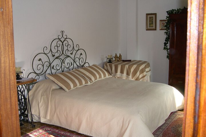 Room 4 of 41