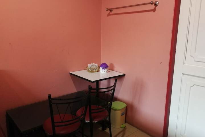 Room 16 of 32