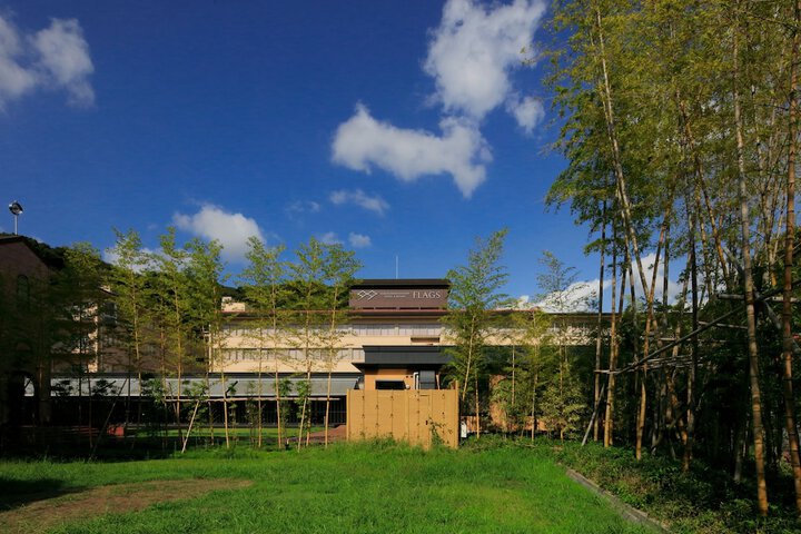 Hotel Exterior 151 of 160