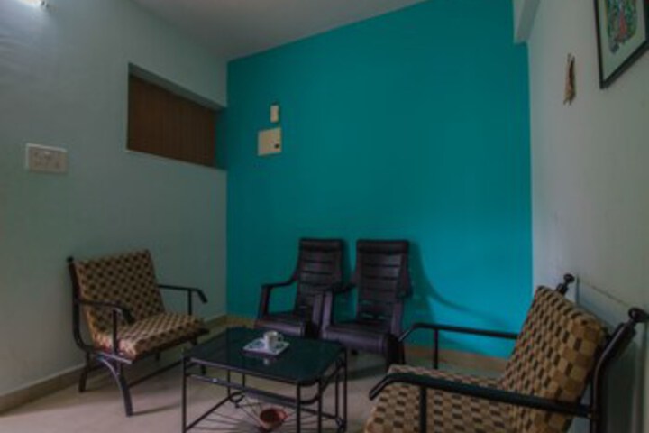 Room 8 of 25