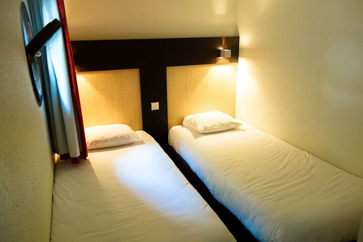 Room 25 of 56