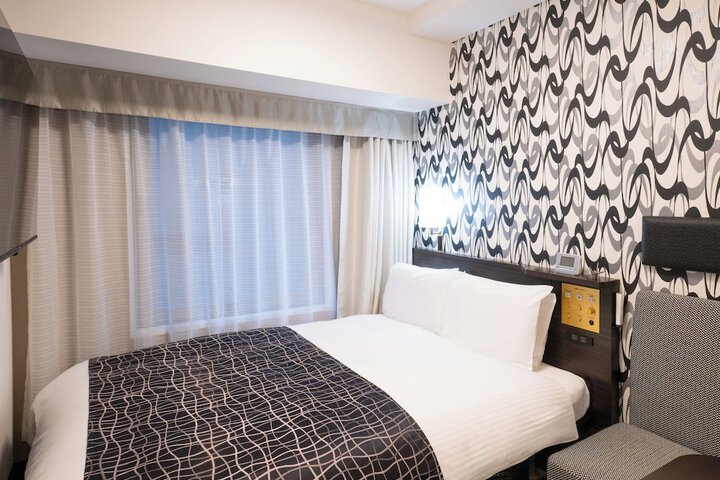 Room 11 of 45