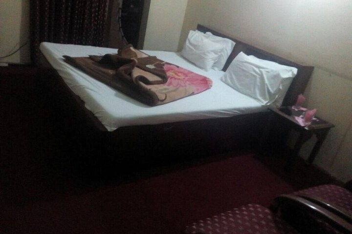 Room 13 of 14