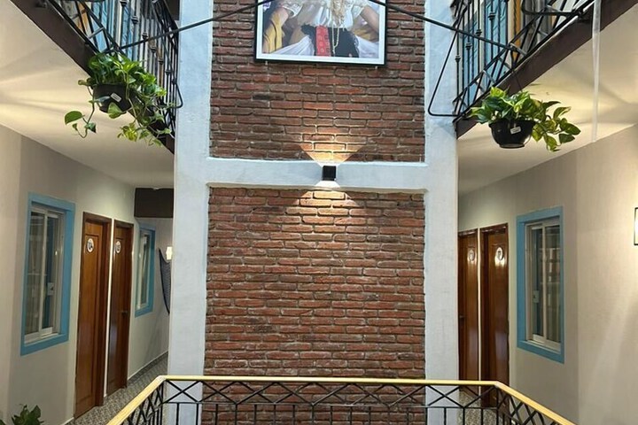 Room 18 of 26