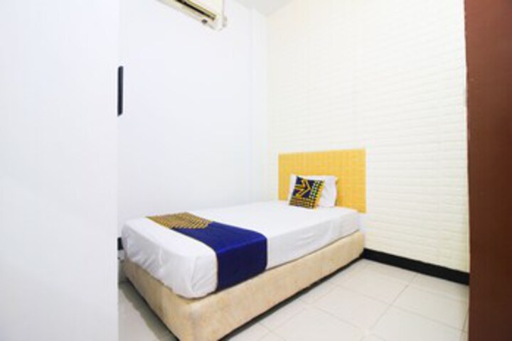 Room 34 of 46