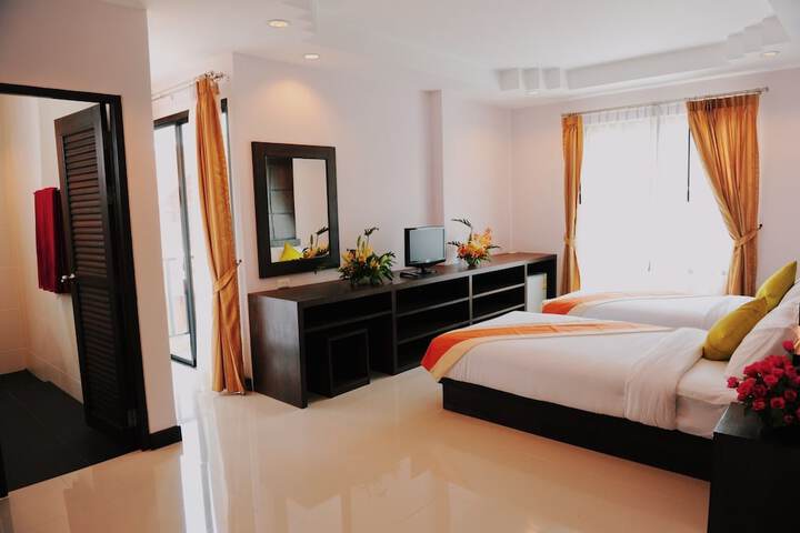 Room 10 of 56