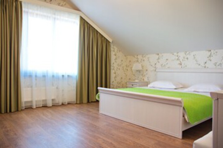 Room 13 of 47