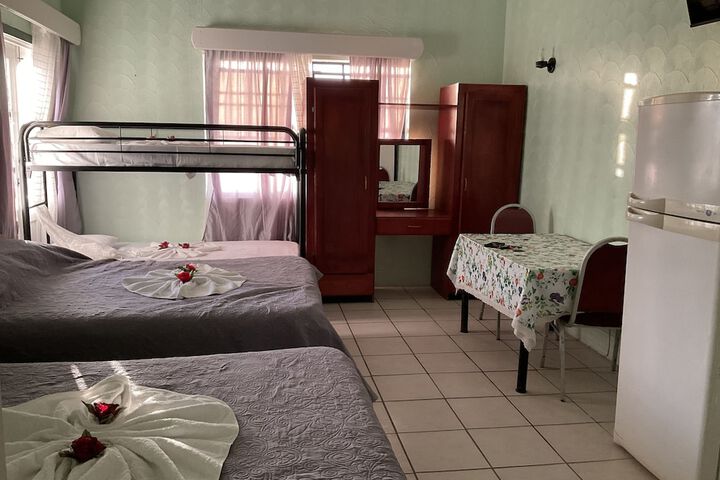 Room 25 of 43