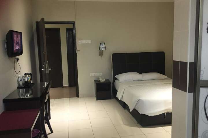 Room 18 of 44
