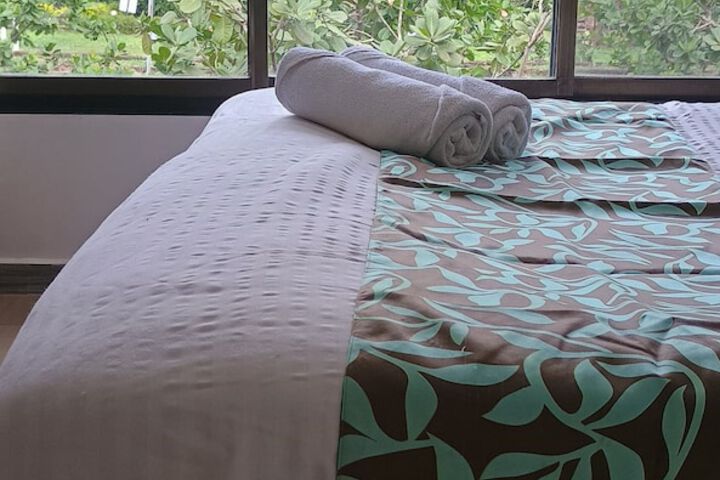 Room 6 of 18