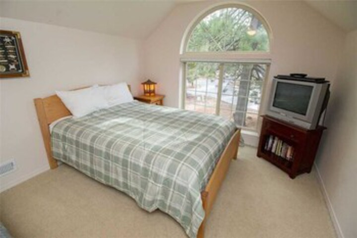 Room 14 of 21