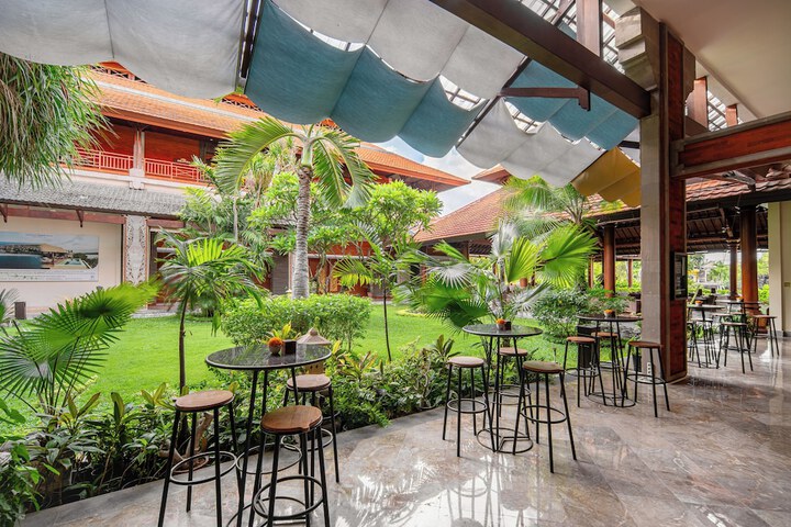 Lobby Photos