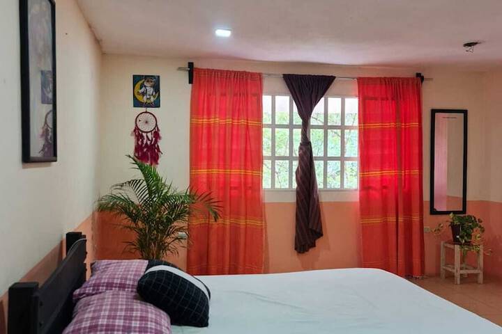 Room 4 of 18