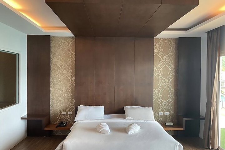Room 30 of 120