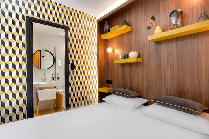 Room 61 of 140