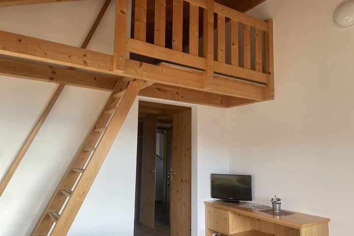 Room 2 of 12