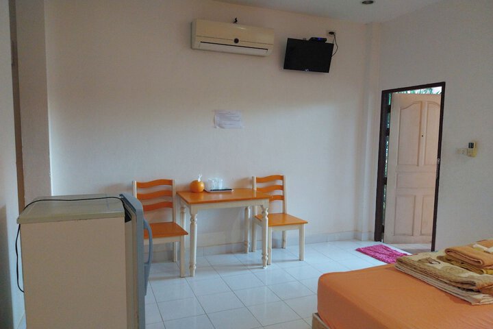 Room 8 of 47