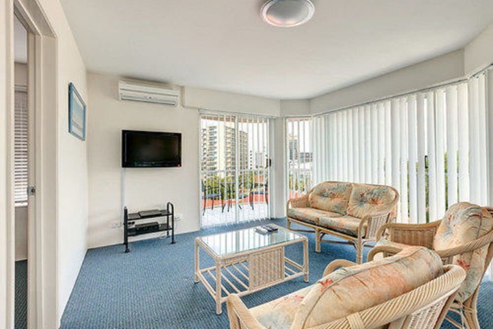 Room 4 of 20
