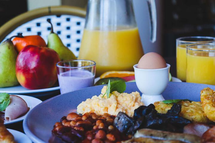 Breakfast area