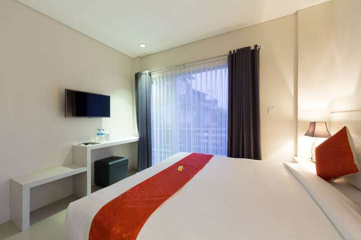 Room 8 of 43
