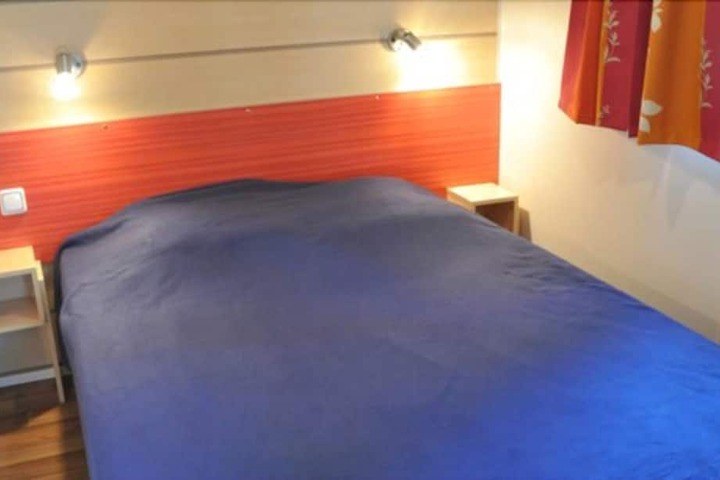 Room 2 of 48