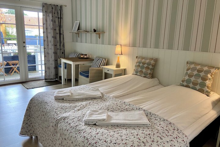 Room 9 of 38