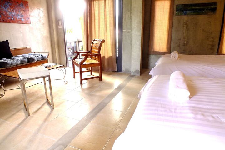 Room 4 of 35