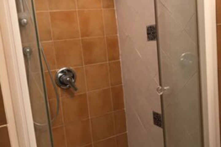 Room 4 of 21