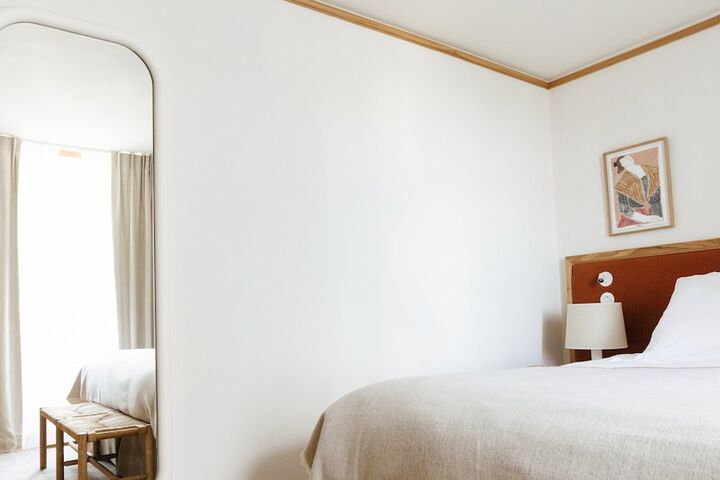 Room 28 of 173