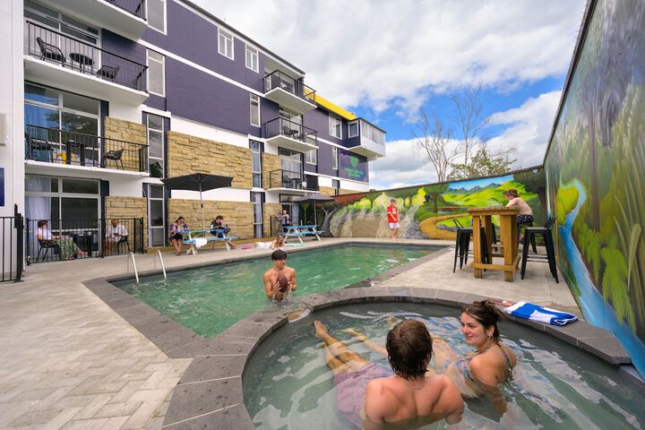 Pool 132 of 165
