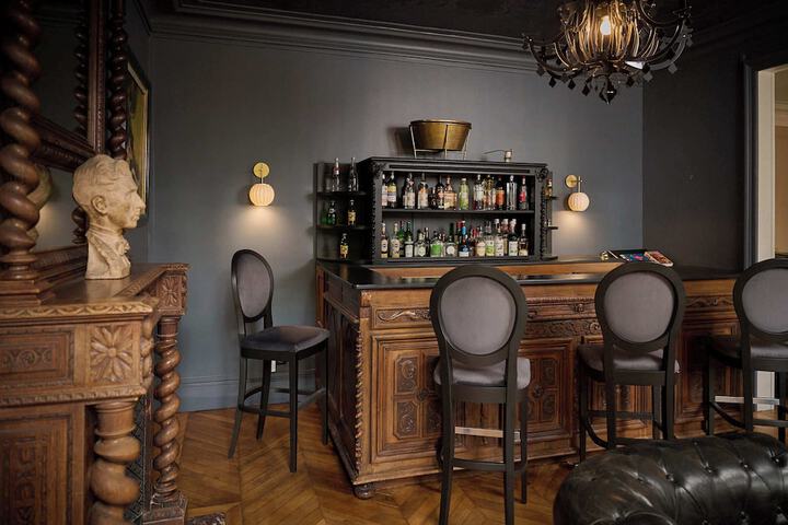 Lounge 67 of 75