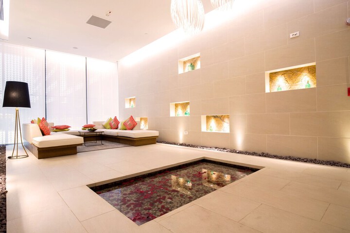 Pool 14 of 20