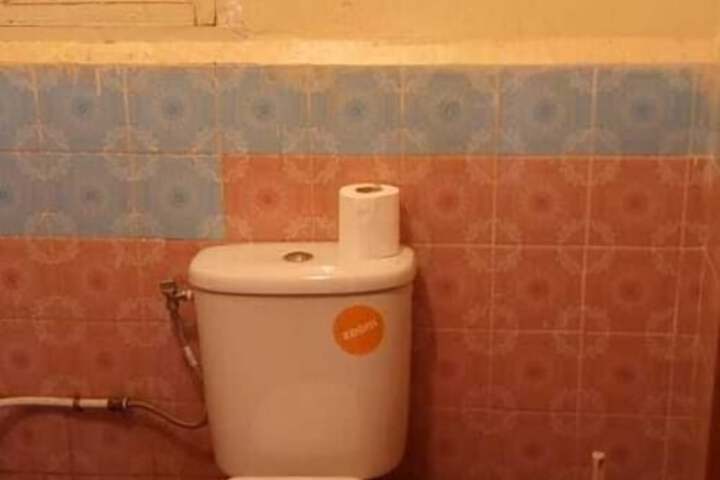 Room 4 of 11