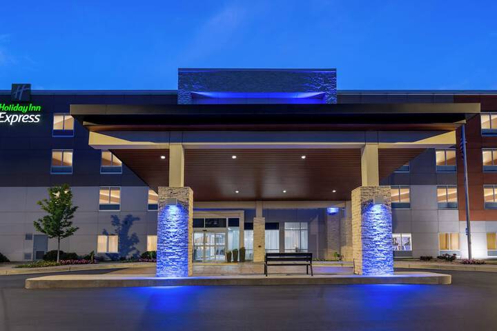 Hotel 69 of 73