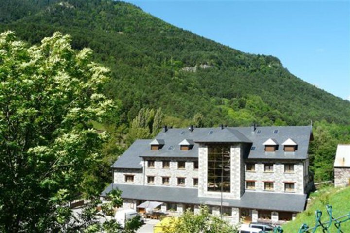 COMPLEJO TURISTICO CAMPING BIELSA