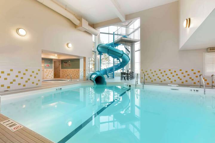 Pools & Facilities