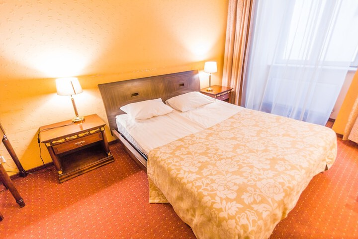 Room 16 of 131